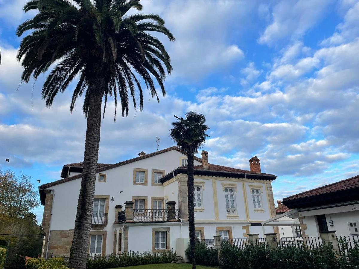 Apartamentos Turisticos Las Animas Comillas Exteriör bild