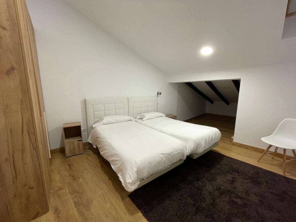 Apartamentos Turisticos Las Animas Comillas Exteriör bild